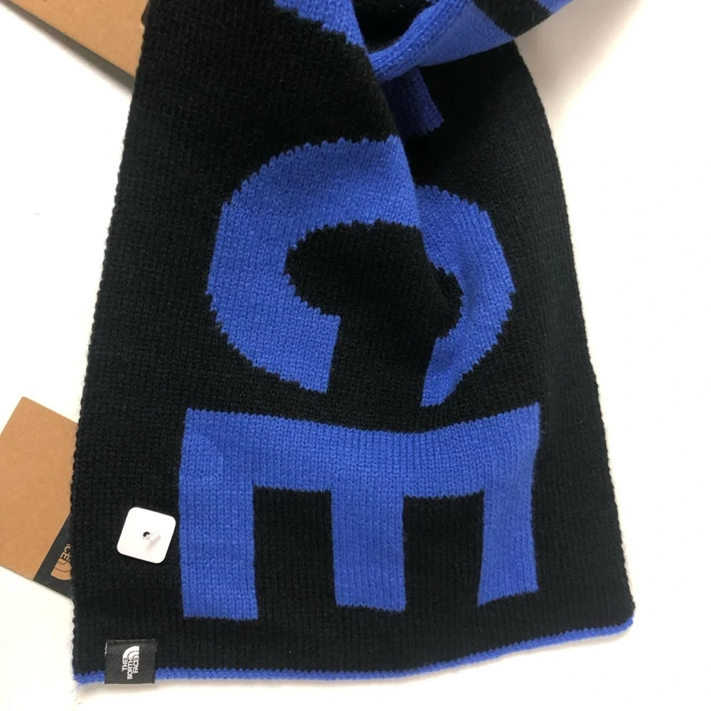 TNF The North Face Reversible Logo Scarf NWT Bold 2 Tone Design Unisex Scarves - Picture 5 of 6